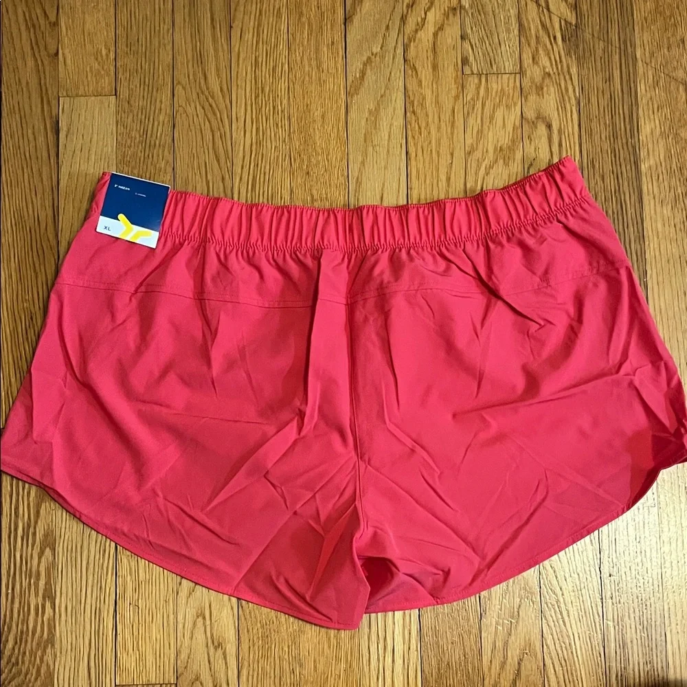 Old Navy Active Mid-Rise StretchTech Run Shorts 3-inch inseam Red, NWT - Picture 2 of 8